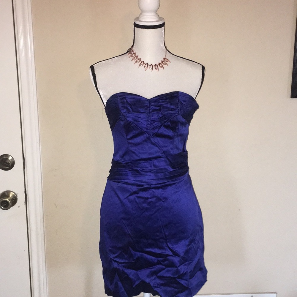 Sweetheart strapless royal blue cocktail dress